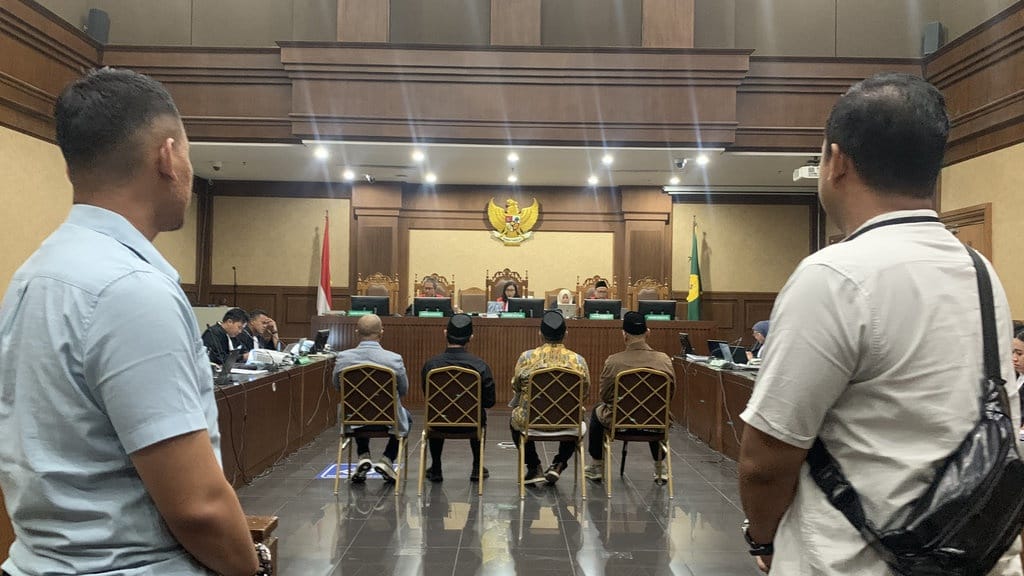 Eks Honorer Akui Jadi Perantara Transferan Eks Pejabat Kemenag Eks Honorer Akui Jadi Perantara Transferan Eks Pejabat Kemenag