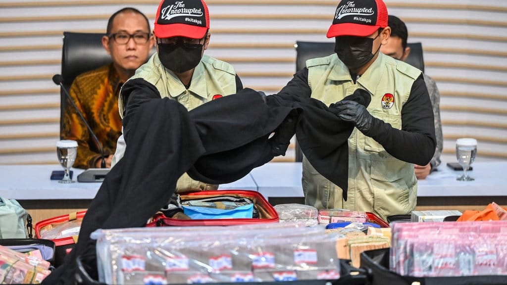 Tantangan KPK Jerat Tersangka Korupsi di Kasus Suap HGB Bogor Tantangan KPK Jerat Tersangka Korupsi di Kasus Suap HGB Bogor