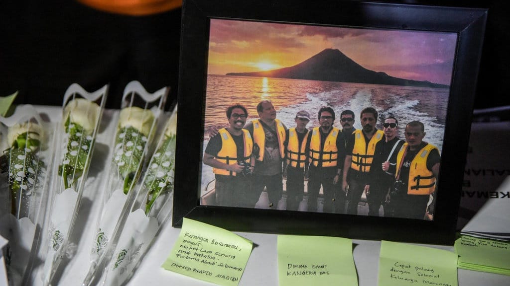 PFI Desak Operasi Pencarian Jurnalis-Kru Kapal Dibuka Lagi PFI Desak Operasi Pencarian Jurnalis-Kru Kapal Dibuka Lagi