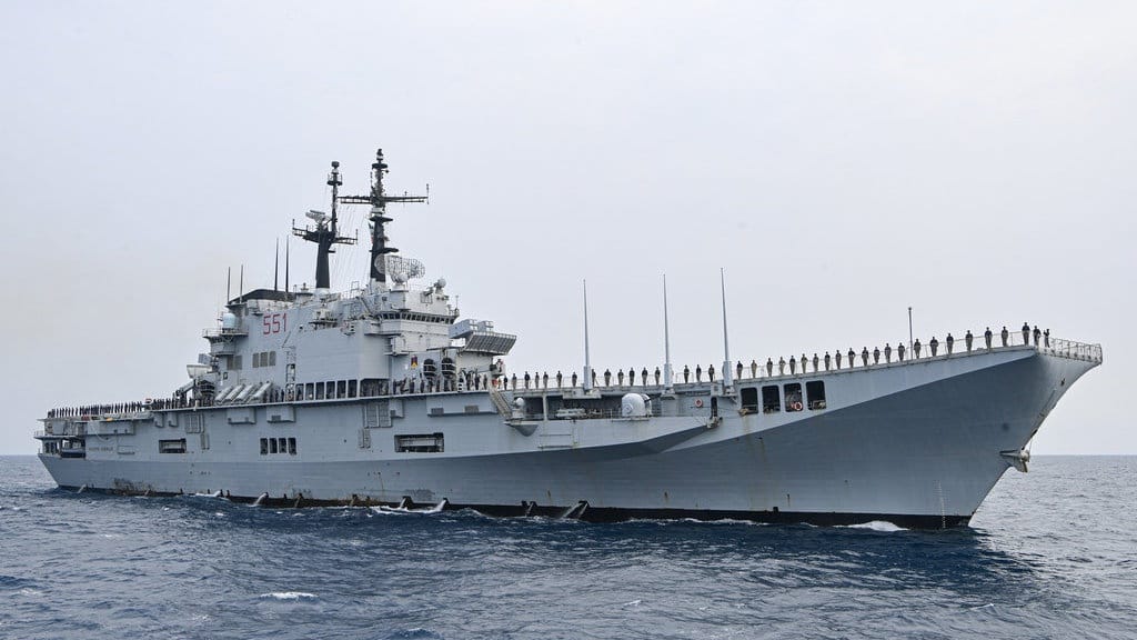 Kapal Induk ITS Giuseppe Garibaldi: Hibah Italia untuk Indonesia Kapal Induk ITS Giuseppe Garibaldi: Hibah Italia untuk Indonesia