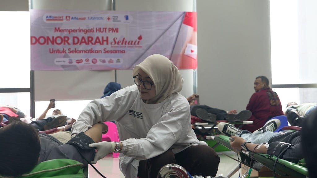 Alfamart dan PMI Bersinergi, Gelar Aksi Donor Darah di 28 Lokasi Alfamart dan PMI Bersinergi, Gelar Aksi Donor Darah di 28 Lokasi