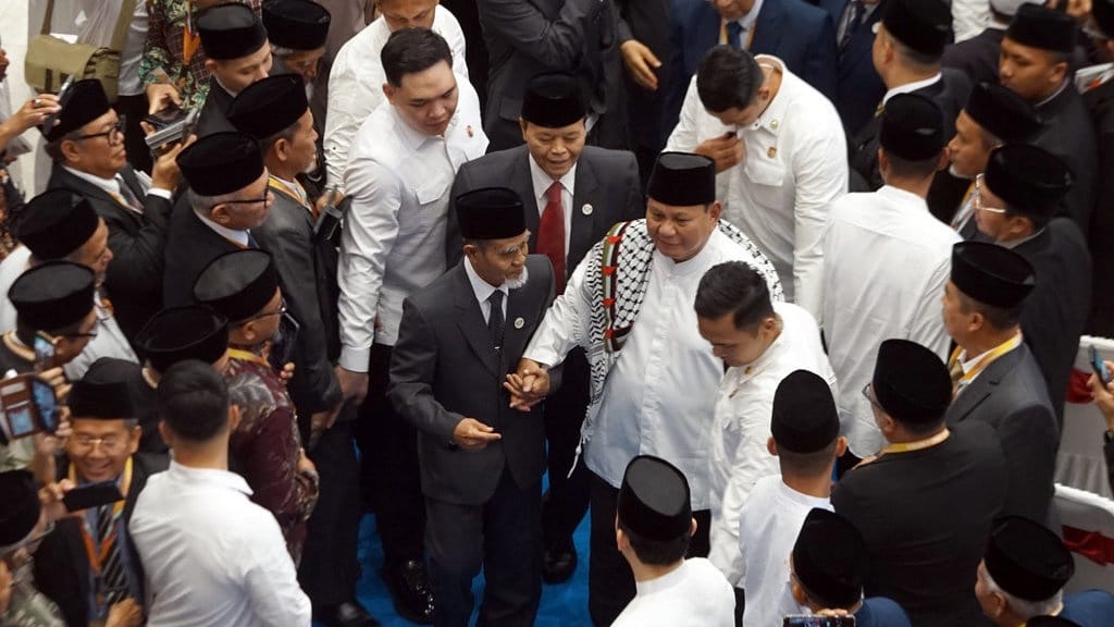 Di Hadapan Prabowo, Pimpinan Gontor Tegaskan Pilih Pendidikan Di Hadapan Prabowo, Pimpinan Gontor Tegaskan Pilih Pendidikan
