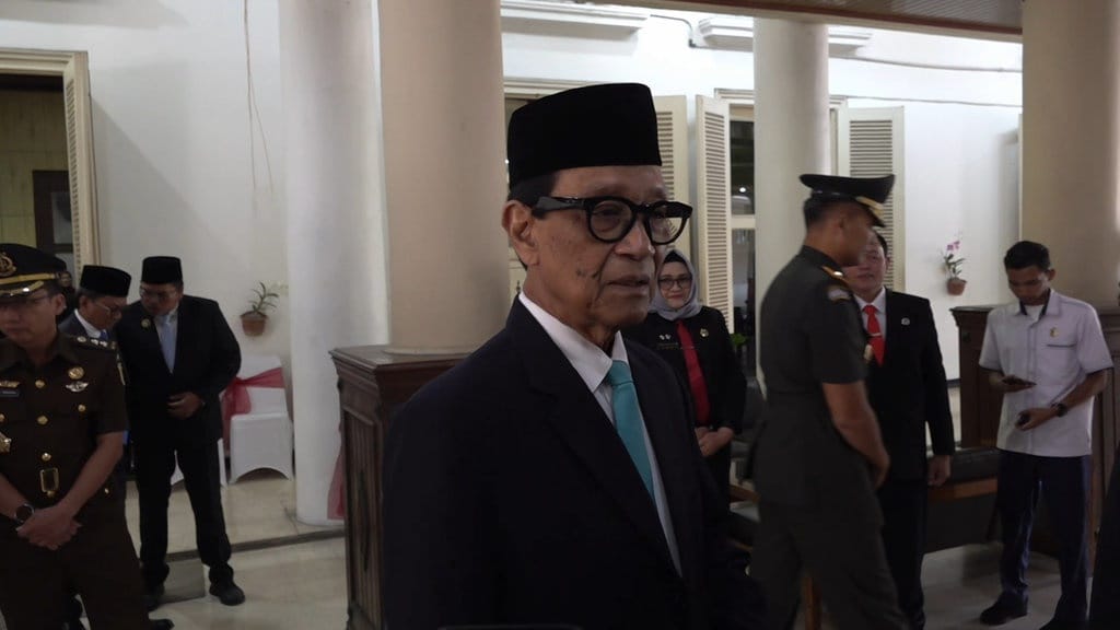 Sultan HB X Sebut Pungli Lapak di Alkid Yogyakarta Ilegal Sultan HB X Sebut Pungli Lapak di Alkid Yogyakarta Ilegal