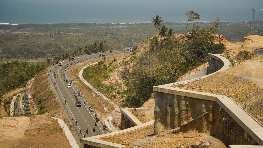 6 Fakta Seputar Jalan Kelok 23 Bantul di DI Yogyakarta 6 Fakta Seputar Jalan Kelok 23 Bantul di DI Yogyakarta