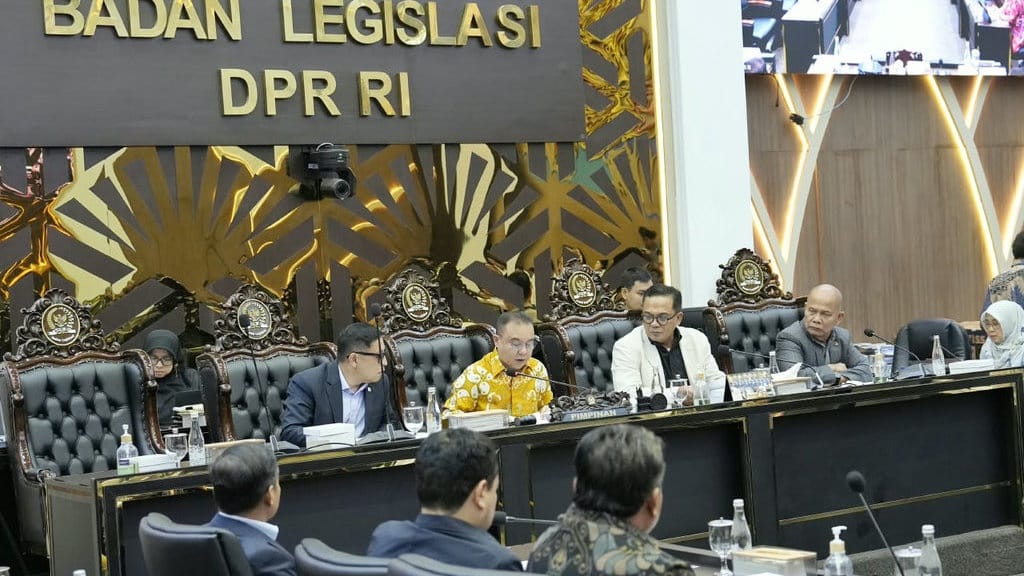 DPR & Pemerintah Sepakat RUU Reforma Agraria Dibawa ke Paripurna DPR & Pemerintah Sepakat RUU Reforma Agraria Dibawa ke Paripurna