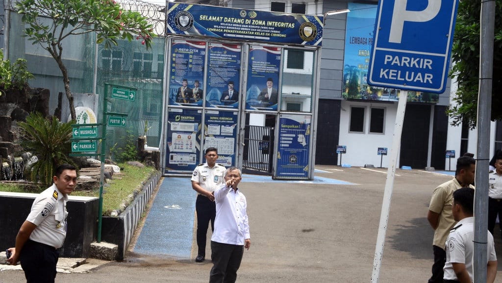 Ditjenpas Bantah Sambo Pakai Fasilitas Khusus di Lapas Cibinong Ditjenpas Bantah Sambo Pakai Fasilitas Khusus di Lapas Cibinong