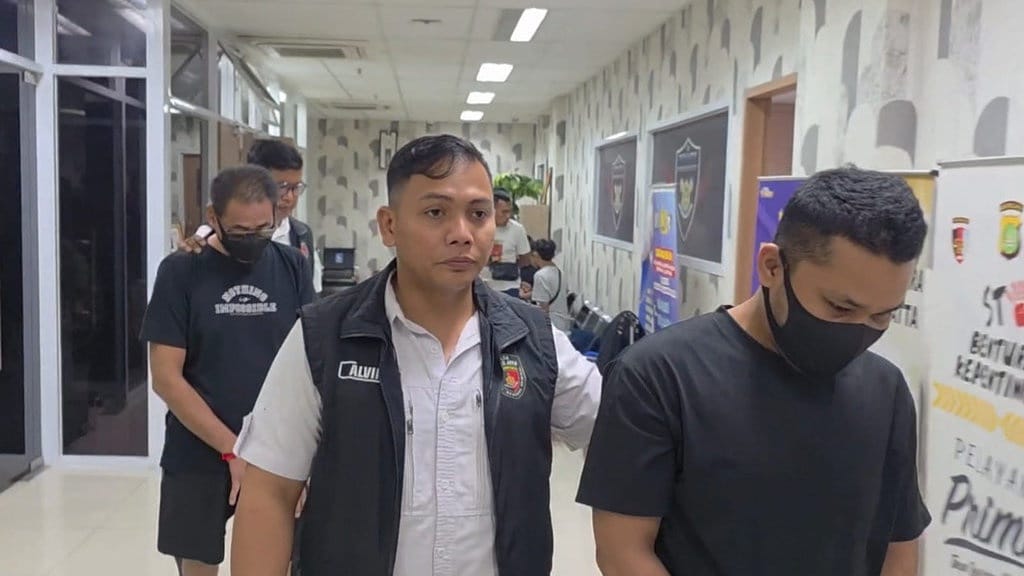Polisi Bongkar Sindikat Pengiriman CPMI Ilegal ke Jeju Korsel Polisi Bongkar Sindikat Pengiriman CPMI Ilegal ke Jeju Korsel