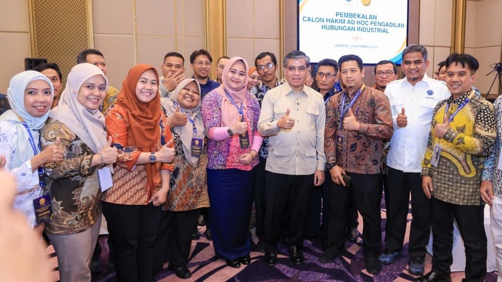 Menaker: Hakim Ad Hoc PHI Jaga Kepastian Hukum Menaker: Hakim Ad Hoc PHI Jaga Kepastian Hukum