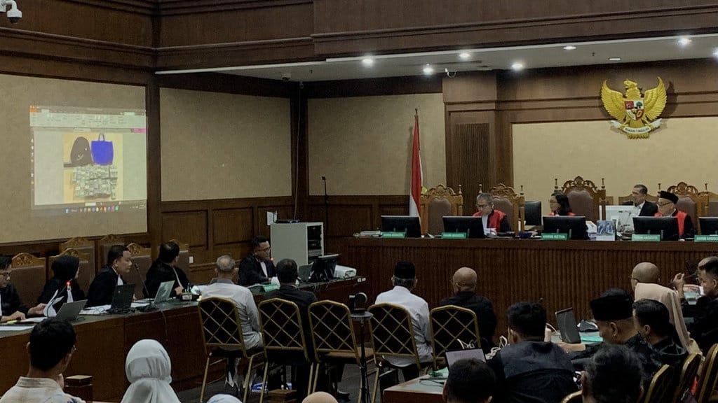 Saksi Kesal Uang Gus Alex US$1 Juta Kurang saat Diberikan ke KPK Saksi Kesal Uang Gus Alex US$1 Juta Kurang saat Diberikan ke KPK