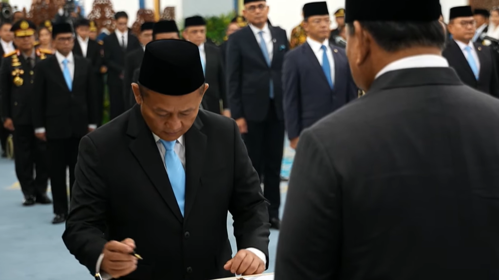 Prabowo Lantik Sarmuji Jadi Menteri Perindustrian Prabowo Lantik Sarmuji Jadi Menteri Perindustrian