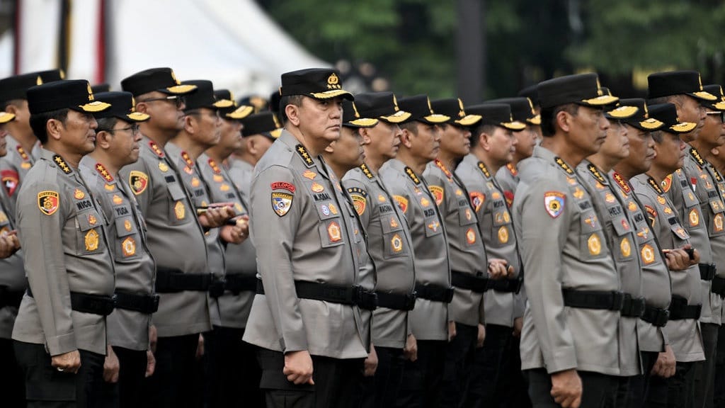 Kapolri Suyudi Mutasi 12 Pati dan Pamen di Pusat hingga Daerah Kapolri Suyudi Mutasi 12 Pati dan Pamen di Pusat hingga Daerah
