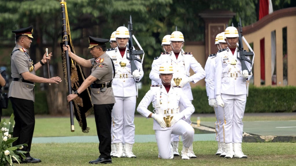 Kapolri Mutasi 19 Kapolda se-Indonesia, Jawa Rombak Total Kapolri Mutasi 19 Kapolda se-Indonesia, Jawa Rombak Total