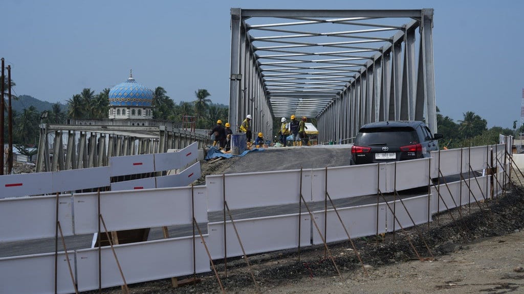 PT PP Buka Jembatan Teupin Mane untuk Akses Fungsional PT PP Buka Jembatan Teupin Mane untuk Akses Fungsional