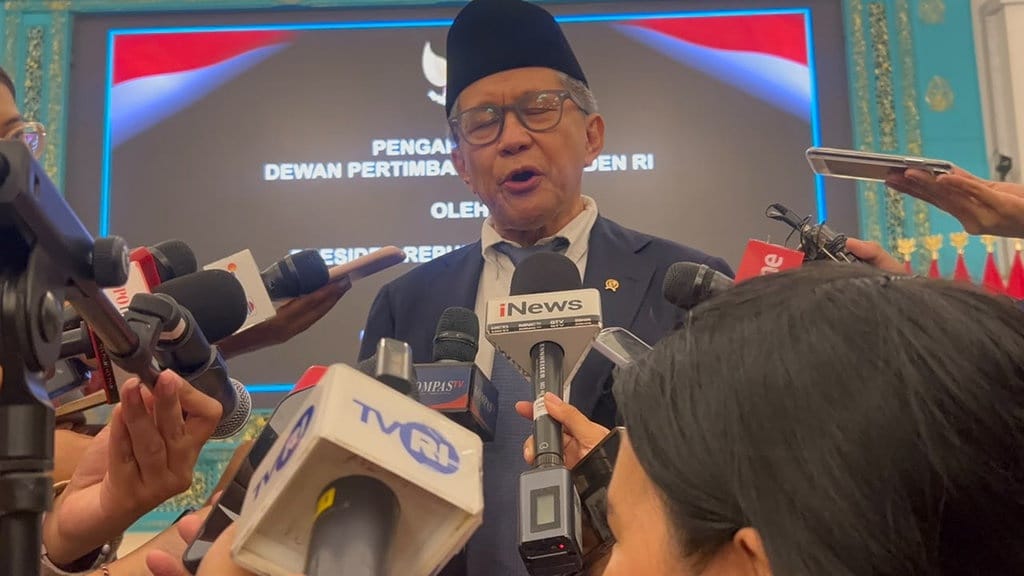 Rocky Gerung usai Jadi Anggota Wantimpres: Cuma Pindah dari Luar Rocky Gerung usai Jadi Anggota Wantimpres: Cuma Pindah dari Luar