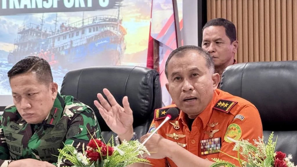 Badan KM Virgo Rapuh, Pencarian Tunggu Proses Pengangkatan Kapal Badan KM Virgo Rapuh, Pencarian Tunggu Proses Pengangkatan Kapal