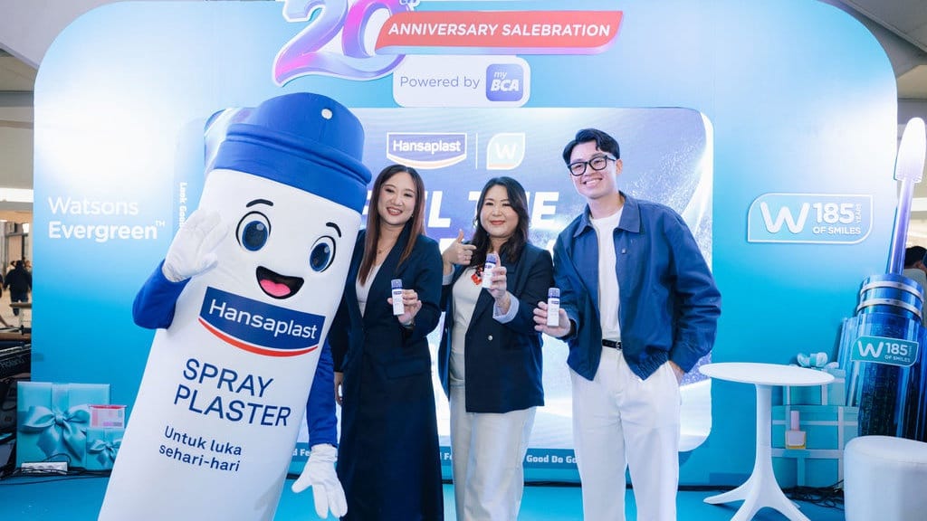 Hansaplast Hadirkan Spray Plaster di HUT ke-20 Watsons Indonesia Hansaplast Hadirkan Spray Plaster di HUT ke-20 Watsons Indonesia