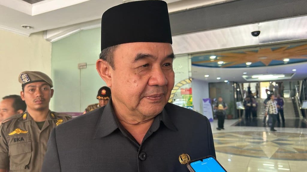 Sekda Tangerang Bungkam Ditanya Kasus Monopoli Mamin Rp15,26 M Sekda Tangerang Bungkam Ditanya Kasus Monopoli Mamin Rp15,26 M