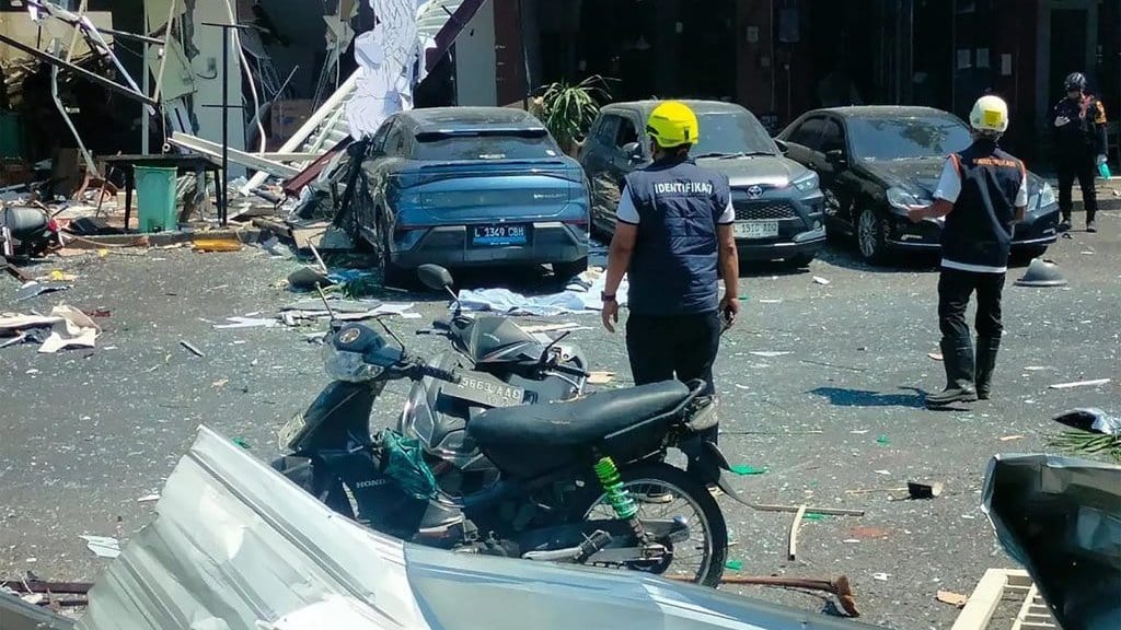 Ledakan di Pakuwon City Surabaya Diduga Akibat Kebocoran Gas Ledakan di Pakuwon City Surabaya Diduga Akibat Kebocoran Gas