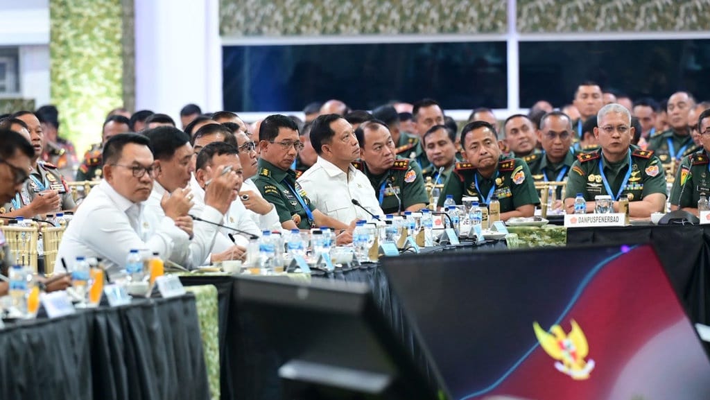 Mendagri Tito Hadiri Taklimat Prabowo bagi 800 Perwira TNI-Polri Mendagri Tito Hadiri Taklimat Prabowo bagi 800 Perwira TNI-Polri