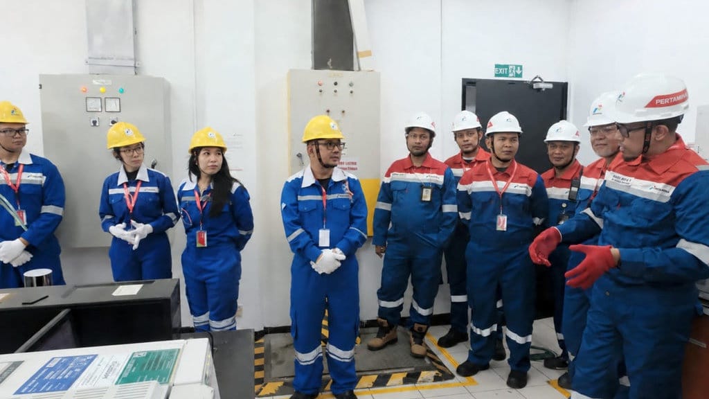 Pertamina Ajak Rider Mandalika Lihat Produksi BBM di Balongan Pertamina Ajak Rider Mandalika Lihat Produksi BBM di Balongan