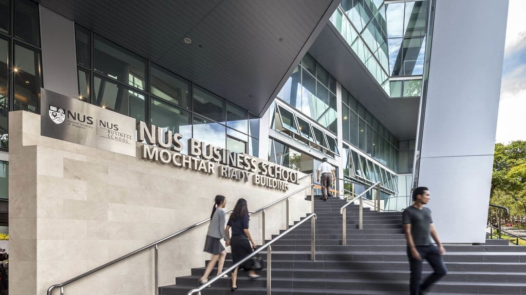 Pemanfaatan AI untuk Pendidikan di NUS Business School Pemanfaatan AI untuk Pendidikan di NUS Business School
