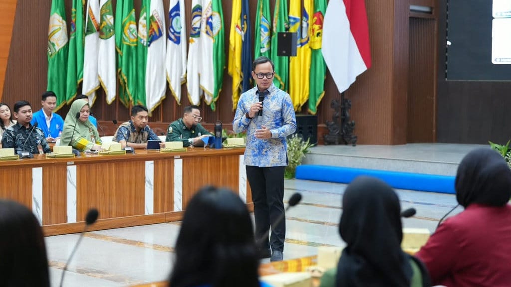 Wamendagri Dorong Pentingnya Karakter & Jejaring bagi Masadagri Wamendagri Dorong Pentingnya Karakter & Jejaring bagi Masadagri