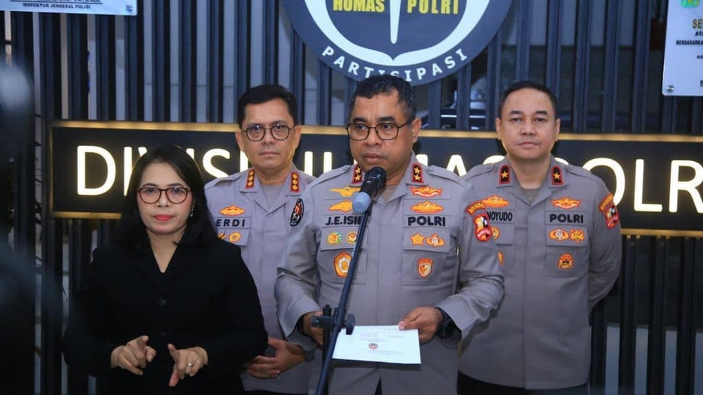 Polri Mutasi 199 Personel, Kakorlantas hingga 3 Kapolda Diganti Polri Mutasi 199 Personel, Kakorlantas hingga 3 Kapolda Diganti