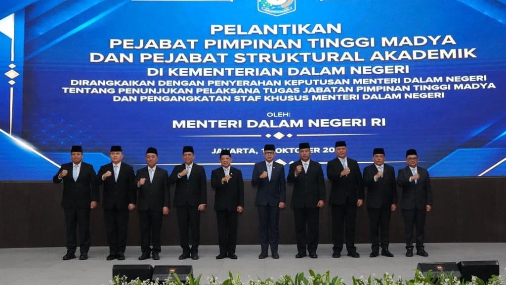 Mendagri Lantik Irjen Hingga Dirjen Pemdes Baru, Ini Pesannya Mendagri Lantik Irjen Hingga Dirjen Pemdes Baru, Ini Pesannya