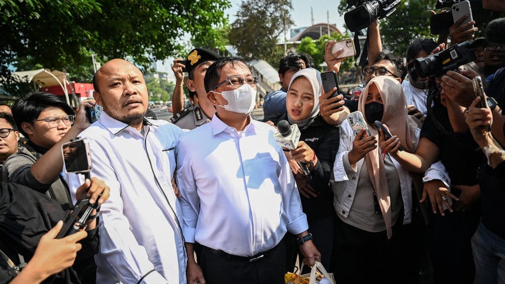 KPK Periksa Sekretaris Utama BNPB Rustian KPK Periksa Sekretaris Utama BNPB Rustian