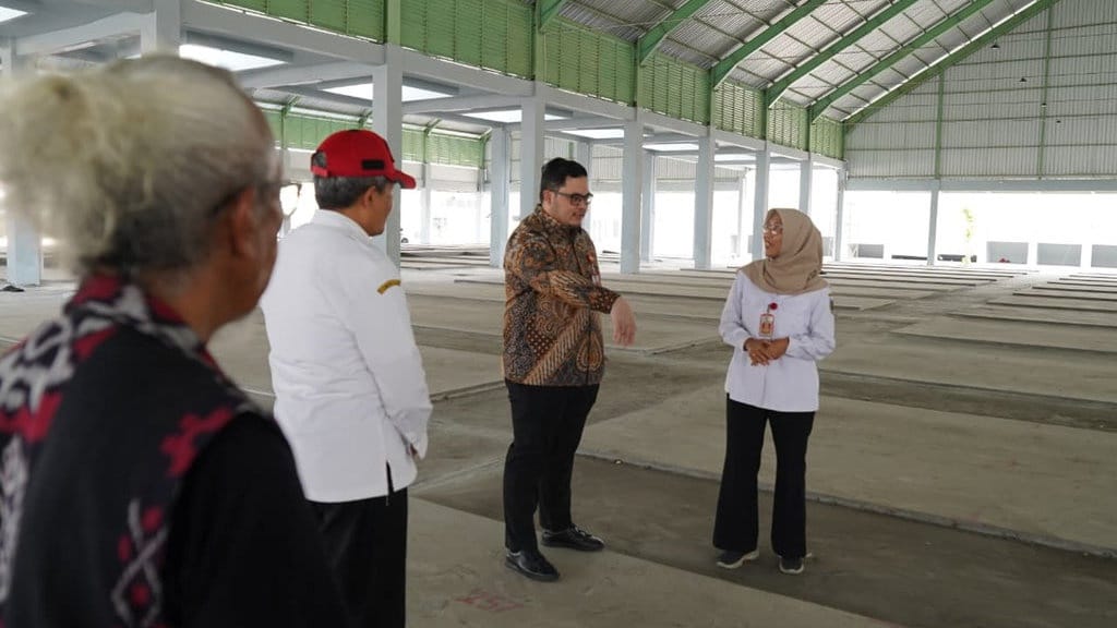 Mas Dhito Sebut Pasar Ngadiluwih Buka 24 Jam Usai Direvitalisasi Mas Dhito Sebut Pasar Ngadiluwih Buka 24 Jam Usai Direvitalisasi