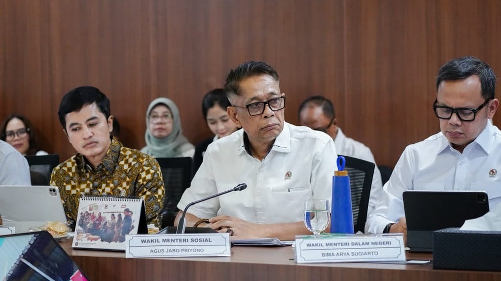 Kemensos Dorong Kemudahan Penyaluran Bansos dalam Rakortas KDKMP Kemensos Dorong Kemudahan Penyaluran Bansos dalam Rakortas KDKMP