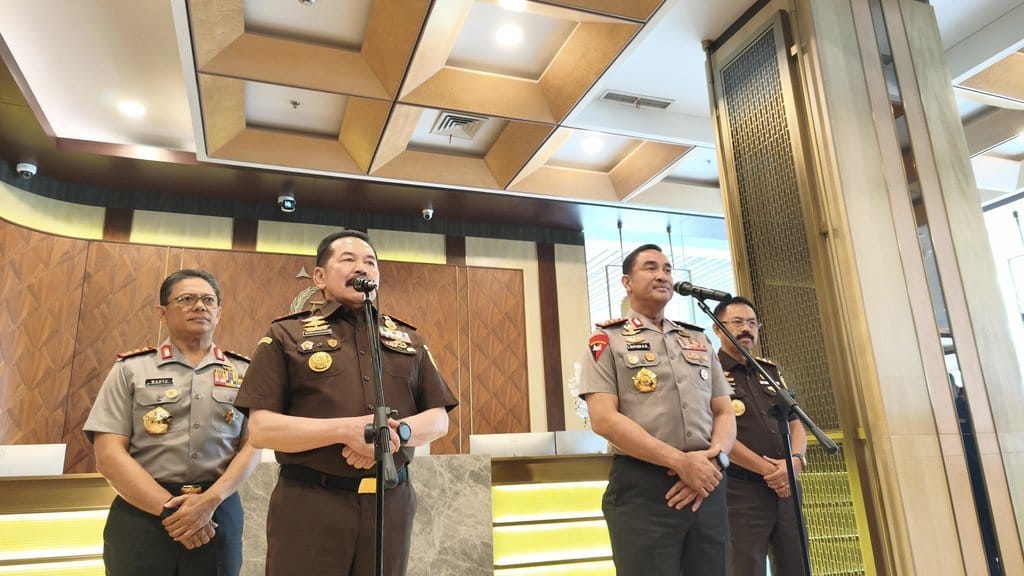 Kapolri Temui Jaksa Agung, Bahas Proses Hukum Karhutla Kapolri Temui Jaksa Agung, Bahas Proses Hukum Karhutla