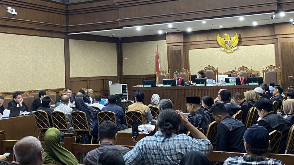 Gagal Seleksi, Saksi Sebut Pembimbing Berangkat via Kuota Jemaah Gagal Seleksi, Saksi Sebut Pembimbing Berangkat via Kuota Jemaah