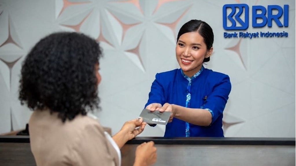 BRI Masuk Tiga Besar BUMN dengan Layanan Terbaik di Indonesia BRI Masuk Tiga Besar BUMN dengan Layanan Terbaik di Indonesia