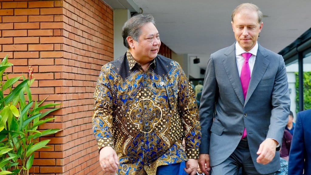 Airlangga Temui Manturov, Bahas Kerja Sama Ekonomi dengan Rusia Airlangga Temui Manturov, Bahas Kerja Sama Ekonomi dengan Rusia