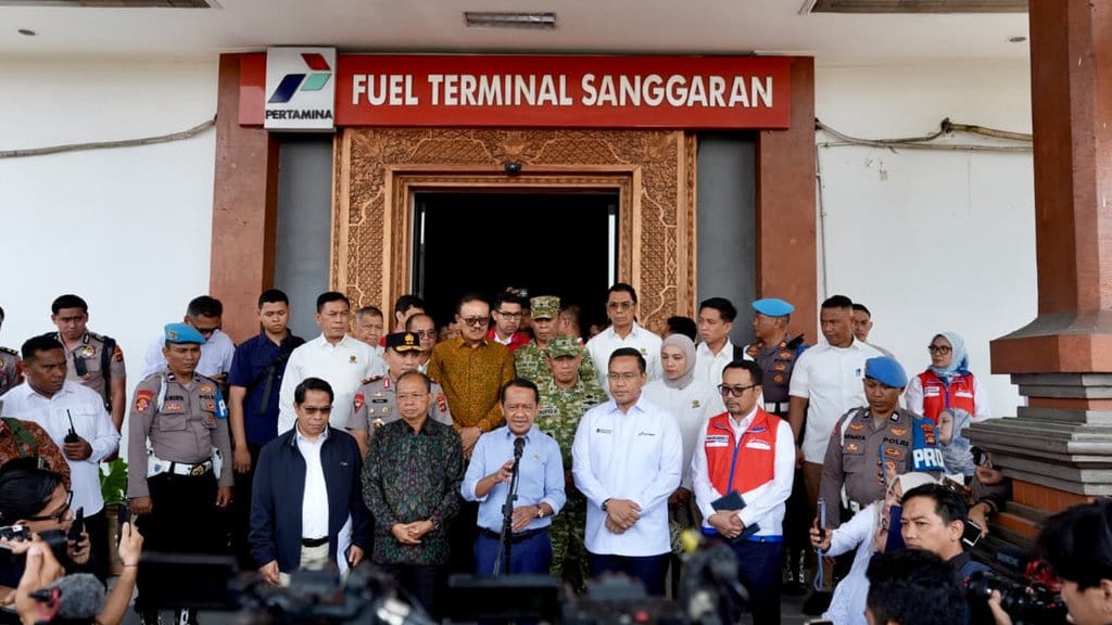 Pemerintah & Pertamina Percepat Pemulihan Distribusi BBM di Bali Pemerintah & Pertamina Percepat Pemulihan Distribusi BBM di Bali