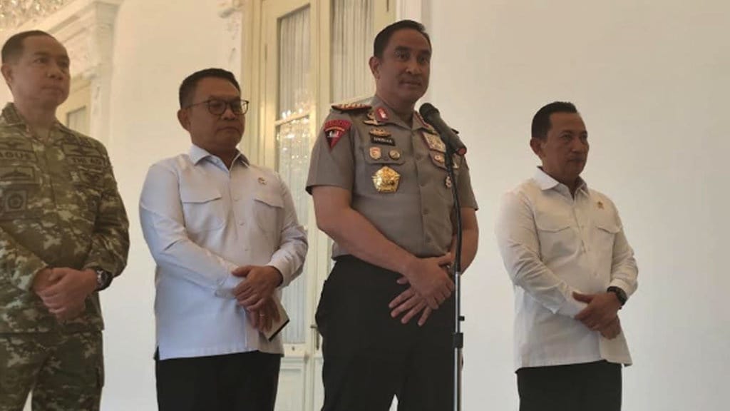 Kapolri: 98 Kasus Korporasi Karhutla Naik Sidik, Ada Pihak Asing Kapolri: 98 Kasus Korporasi Karhutla Naik Sidik, Ada Pihak Asing