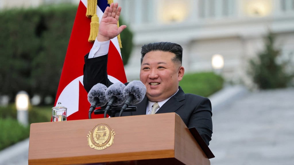 Benarkah Kim Jong Un Meninggal karena Pendarahan? Cek Faktanya Benarkah Kim Jong Un Meninggal karena Pendarahan? Cek Faktanya