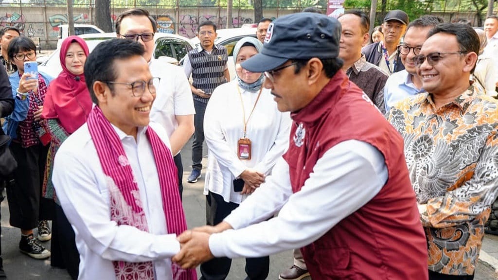 Gus Ipul Dorong Pemberdayaan 44 Ribu Ortu Murid Sekolah Rakyat Gus Ipul Dorong Pemberdayaan 44 Ribu Ortu Murid Sekolah Rakyat