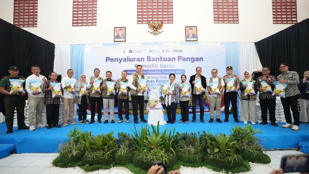 BULOG Luncurkan Kemasan Baru Beras SPHP di Yogyakarta BULOG Luncurkan Kemasan Baru Beras SPHP di Yogyakarta