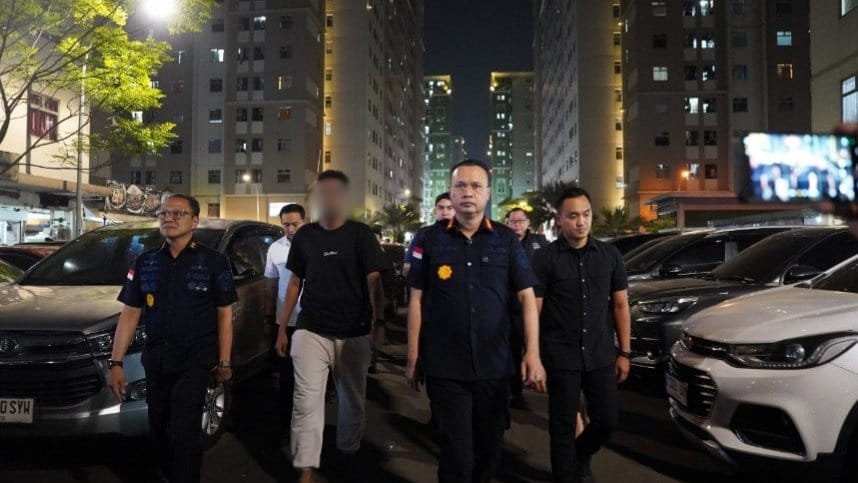 Sidak Apartemen Kalibata City, Imigrasi Angkut 45 WNA Sidak Apartemen Kalibata City, Imigrasi Angkut 45 WNA