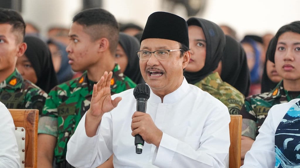 Gus Ipul Ajak SDM PKH & Operator Se-Jombang Jadi Agen Perlinsos Gus Ipul Ajak SDM PKH & Operator Se-Jombang Jadi Agen Perlinsos
