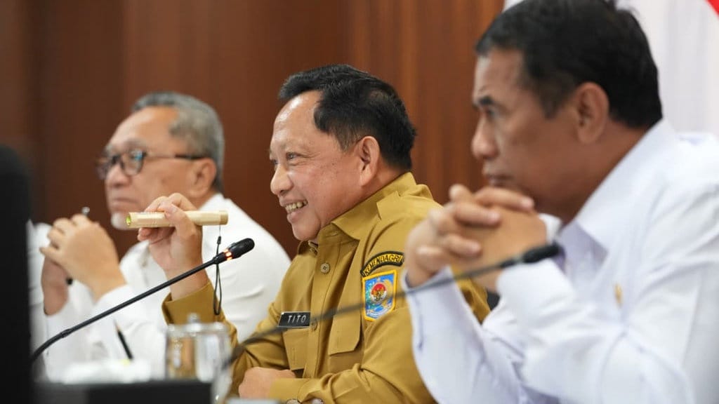 Jelang Nataru, Mendagri Dorong Penyaluran Bansos & Operasi Pasar Jelang Nataru, Mendagri Dorong Penyaluran Bansos & Operasi Pasar