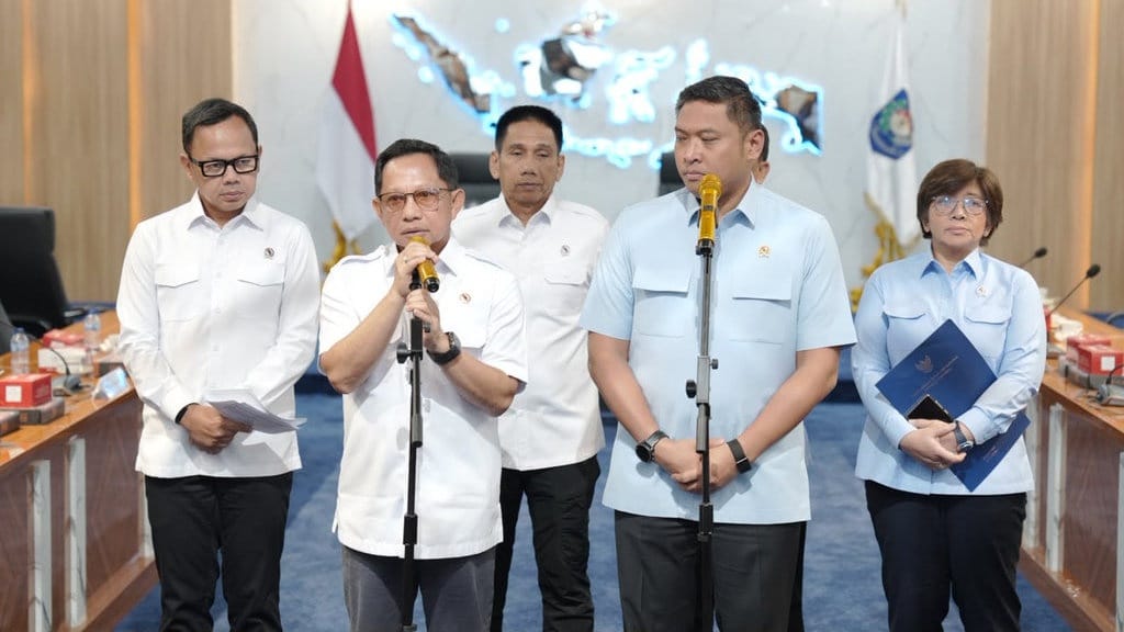 Mendagri Tito Minta Pemda Segera Bentuk Satgas MBG di Daerah Mendagri Tito Minta Pemda Segera Bentuk Satgas MBG di Daerah
