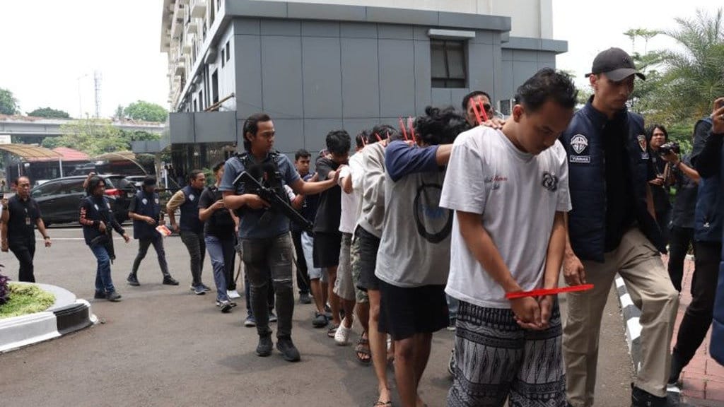 19 Orang Ditangkap dalam Tawuran Maut di Kebon Jeruk Jakbar 19 Orang Ditangkap dalam Tawuran Maut di Kebon Jeruk Jakbar