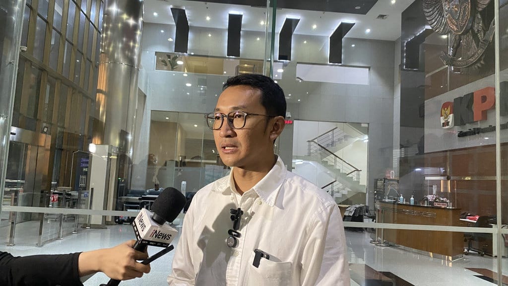 KPK Periksa Anggota DPRD Bengkulu terkait Kasus Gratifikasi KPK Periksa Anggota DPRD Bengkulu terkait Kasus Gratifikasi