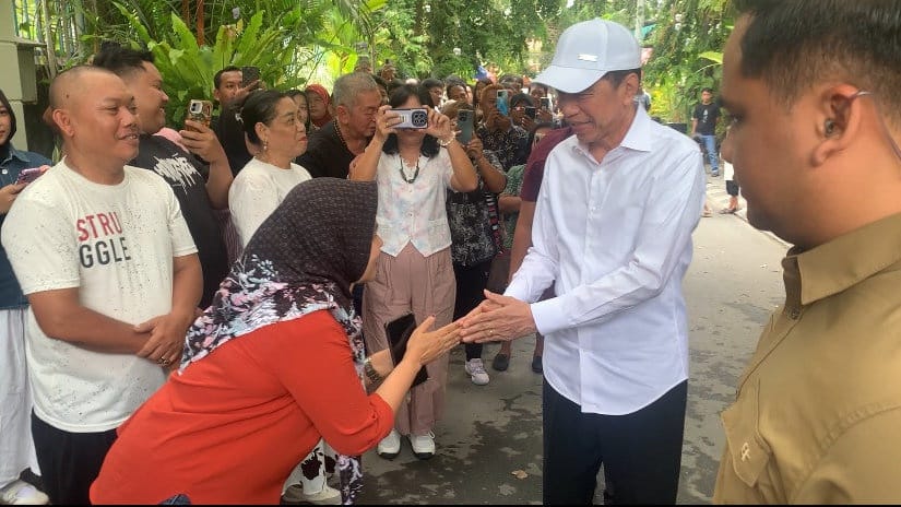 Kondisi Rumah Jokowi setelah Digeruduk Massa Minta Gibran Mundur Kondisi Rumah Jokowi setelah Digeruduk Massa Minta Gibran Mundur