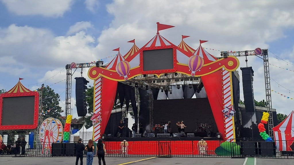 Tipe X hingga Guyon Waton Mundur & Batal Tampil di RANS Carnival Tipe X hingga Guyon Waton Mundur & Batal Tampil di RANS Carnival