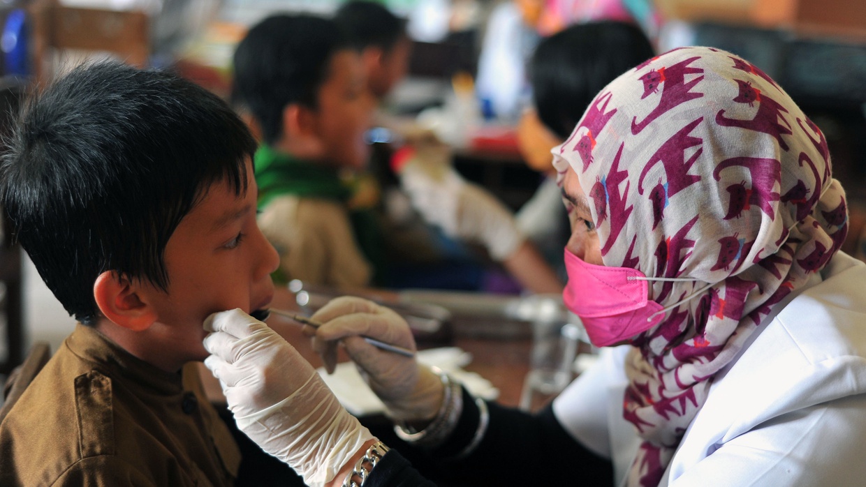 Dokter Spesialis Wajib Kerja di Daerah Terpencil Dokter Spesialis Wajib Kerja di Daerah Terpencil