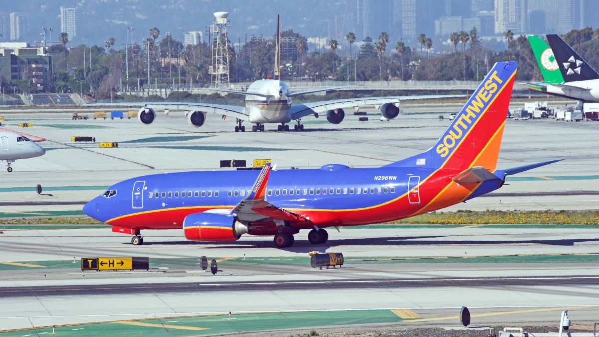 Arti Airport Shutdown di AS & Apa Dampaknya bagi Penerbangan?